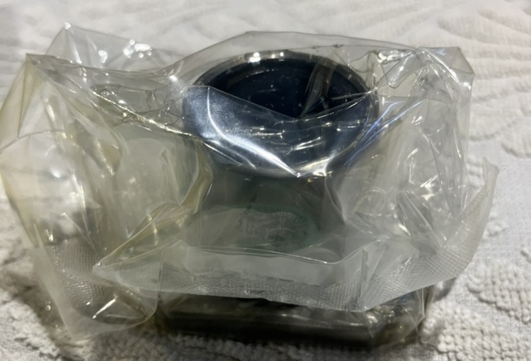 リニアブッシュ